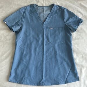 FIGS Catarina One Pocket scrub top, women’s, small